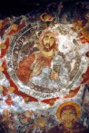 Kilisenin içinde yer alan freskler